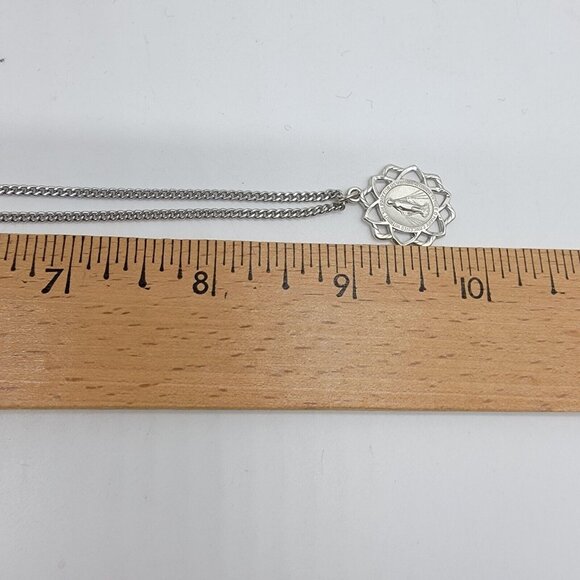 VINTAGE SILVER OUR LADY OF GRACE REGINA MIRACULOUS MEDAL NECKLACE PENDANT - Picture 7 of 7